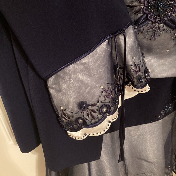 Carissimo Navy Blue Suit - Picture 8 of 9